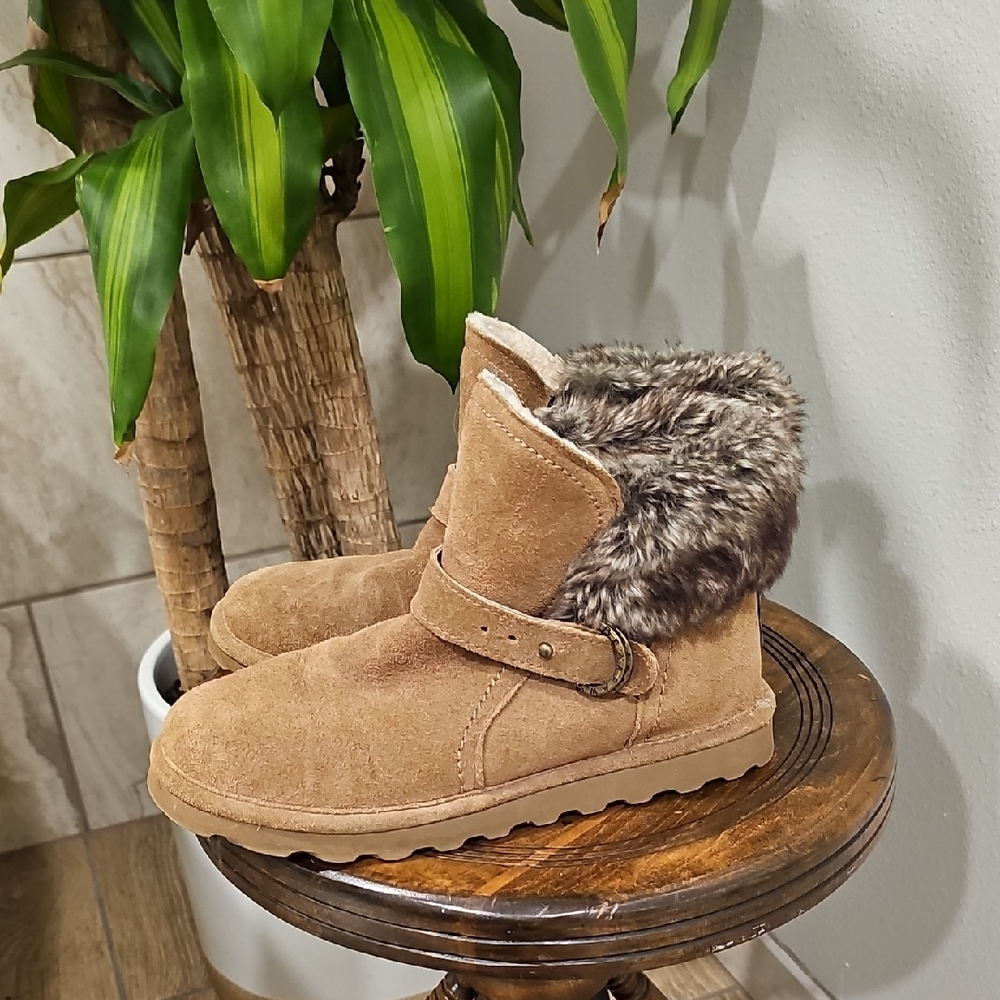 BearPaw Tan Suede Boots with Fur Lining